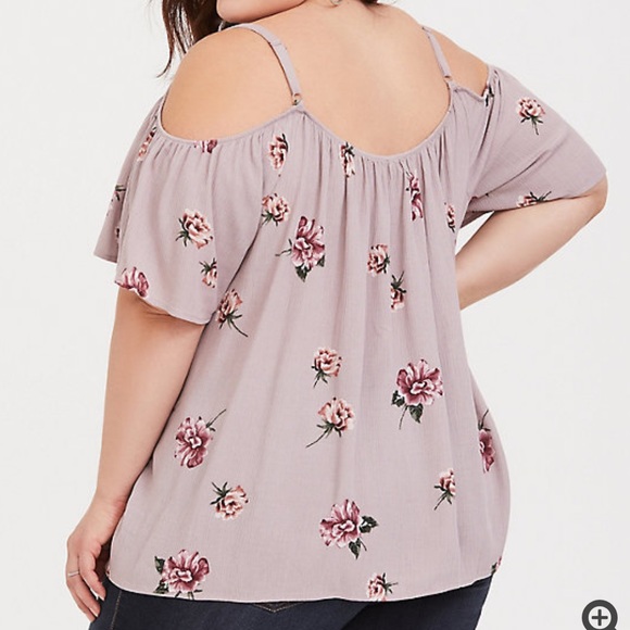 Torrid Lilac Crinkle Gauze Cold Shoulder Blouse - Picture 3 of 8